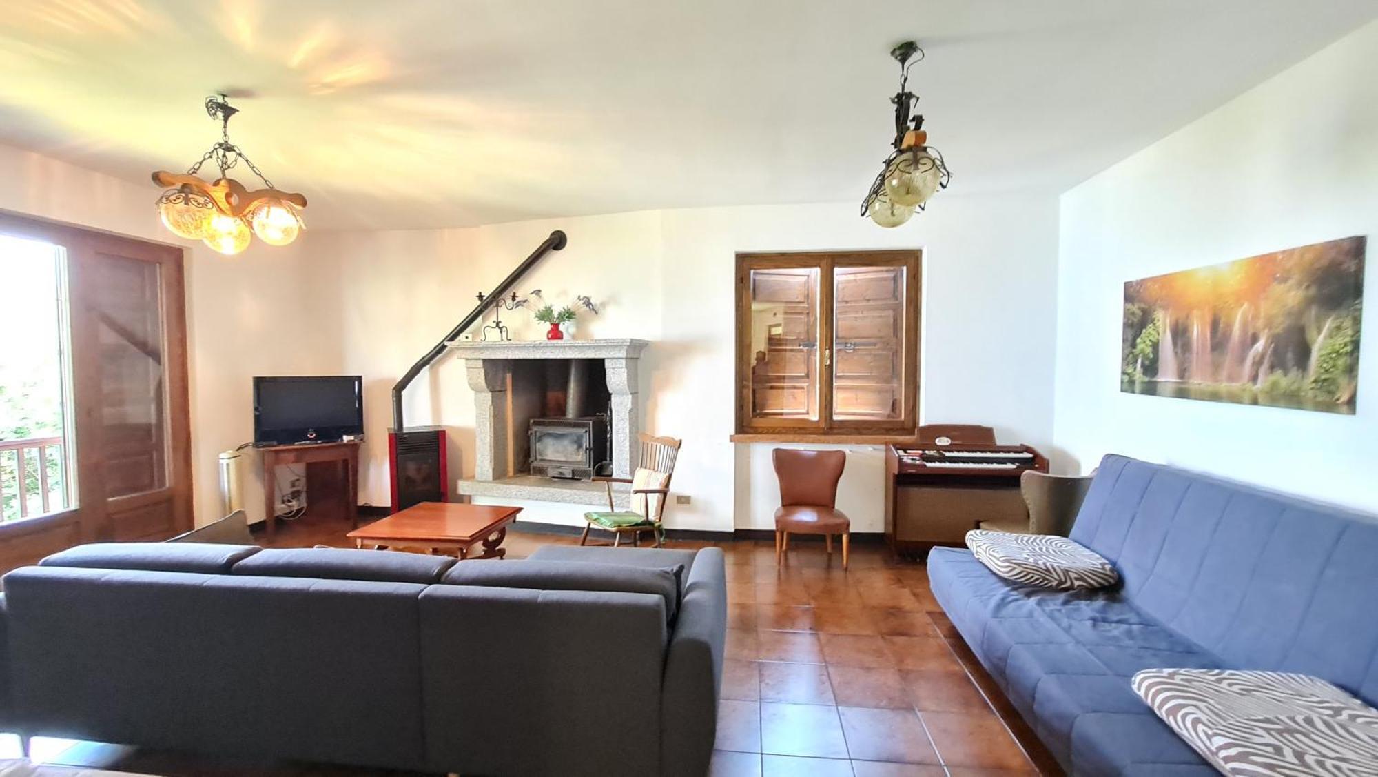 Paradiso Pieve By Gardadomusmea Villa