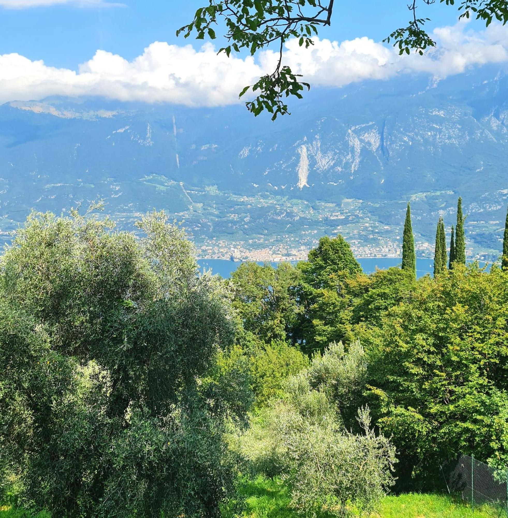 Paradiso Pieve By Gardadomusmea Villa